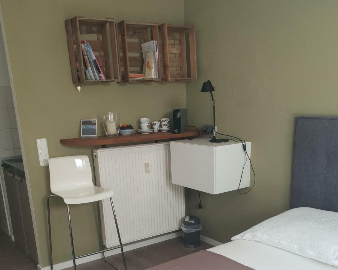 Studio Apartment In Zentraler Lage Майнц Экстерьер фото